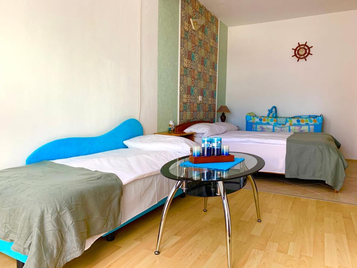 Sunray Guest House, Private Rooms & Apartment With Lovely Sea View Варна Экстерьер фото