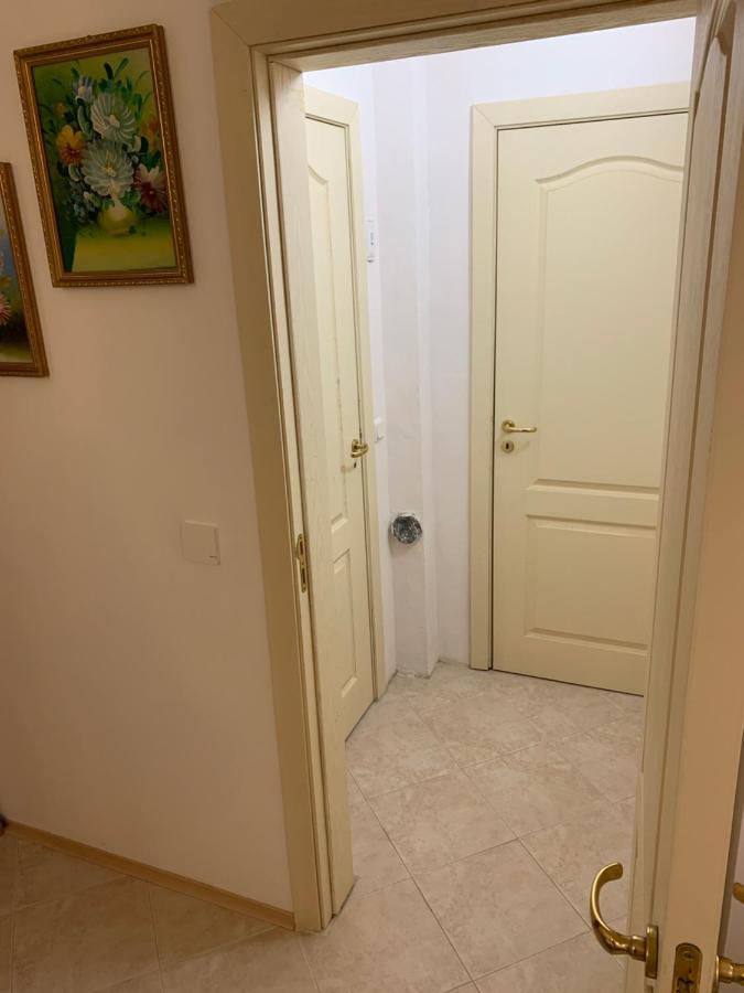 Sunray Guest House, Private Rooms & Apartment With Lovely Sea View Варна Экстерьер фото